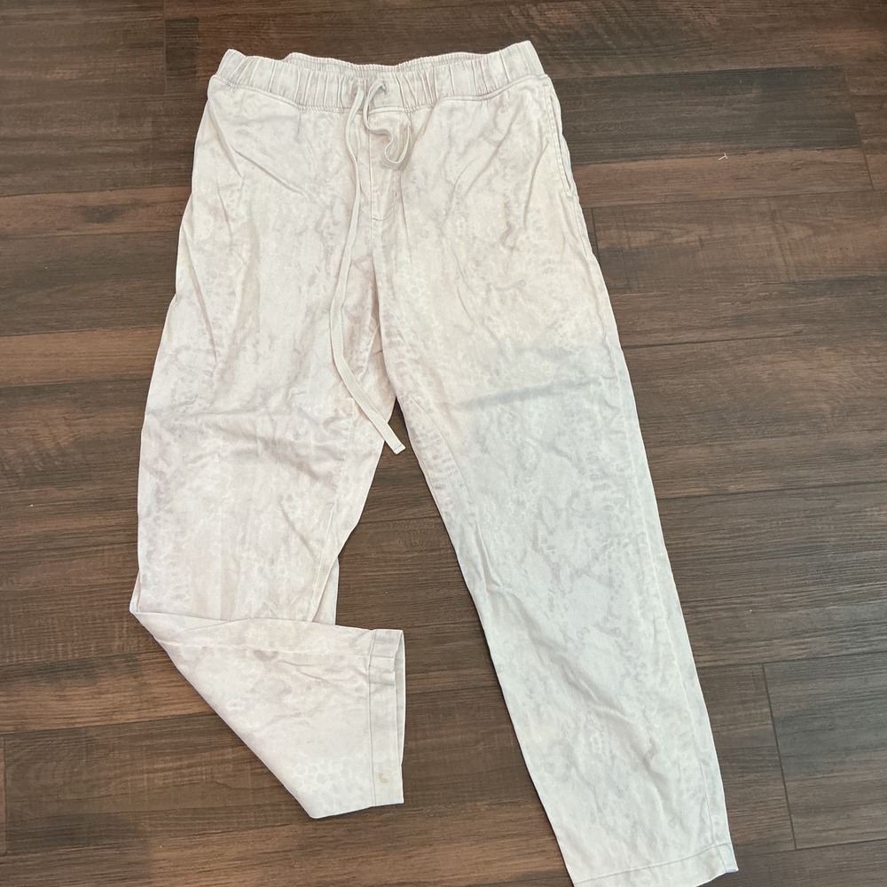 Cloth & Stone Snake Print Joggers Grey Tencel Blend Drawstring Pants Medium